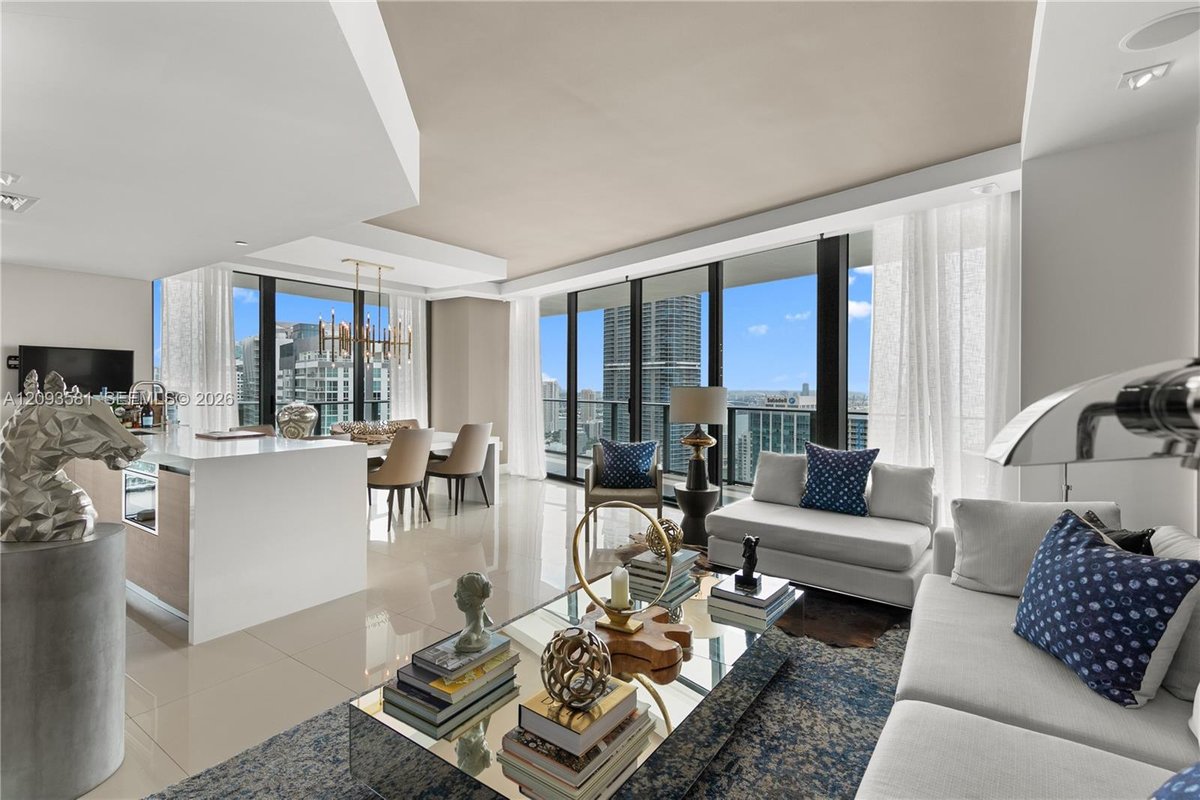 1300 S Miami Ave # 4101, Miami FL 33130