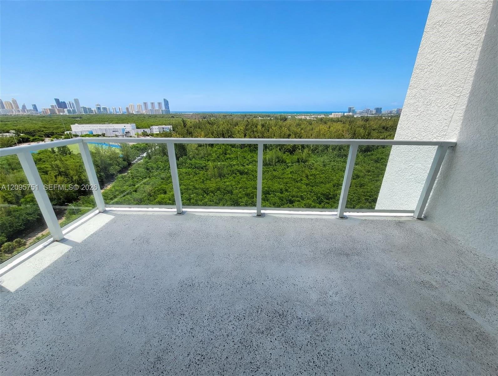 15051 Royal Oaks Ln # 1704, North Miami FL 33181
