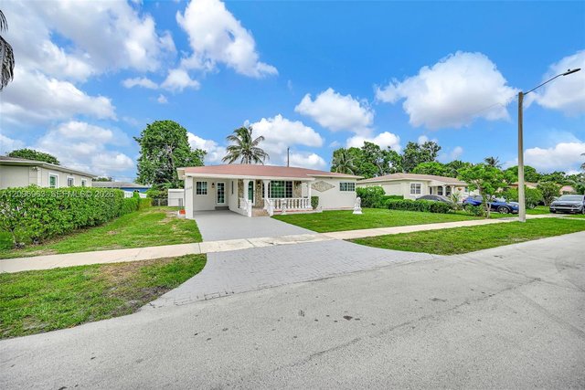 1135 NW 109th St, Miami FL 33168