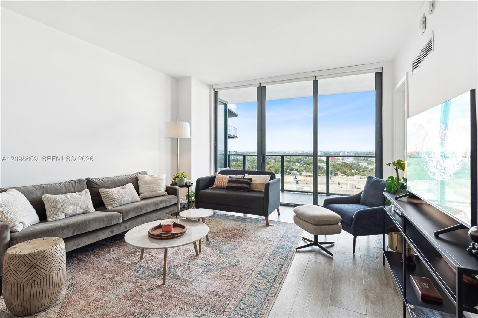 121 NE 34th St # 1612, Miami FL 33137