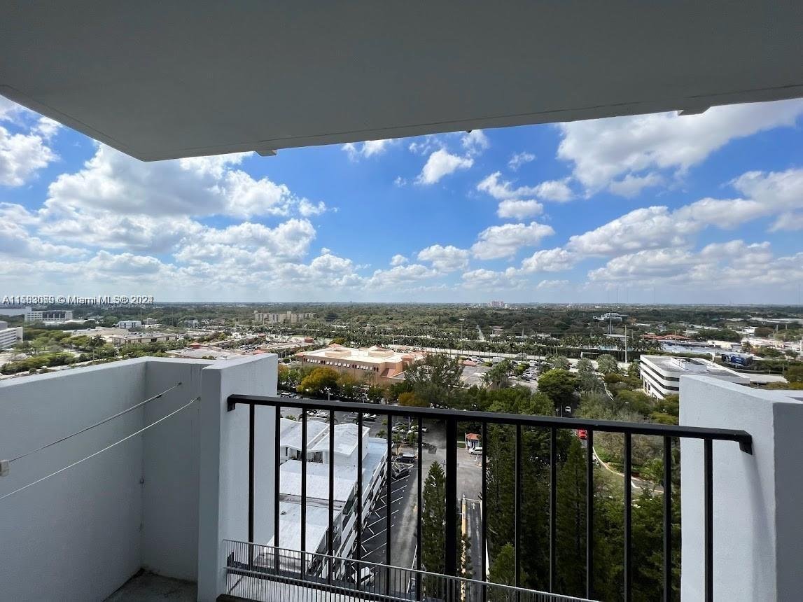 2780 NE 183rd St # 1701, Aventura FL 33160