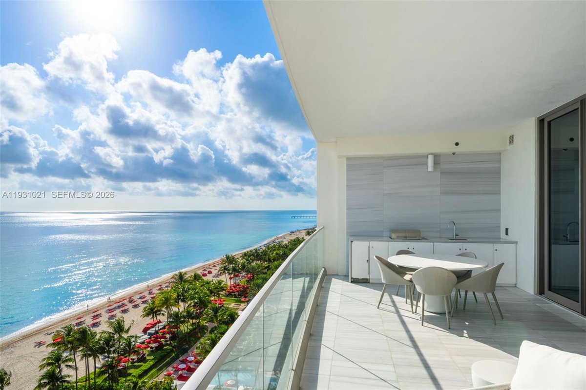 17901 Collins Ave # 1002, Sunny Isles Beach FL 33160