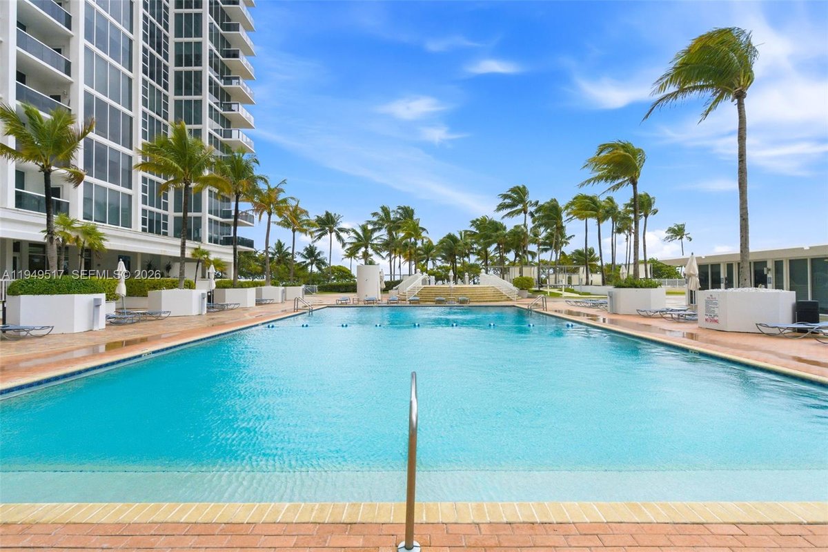 10275 Collins Ave # 718, Bal Harbour FL 33154