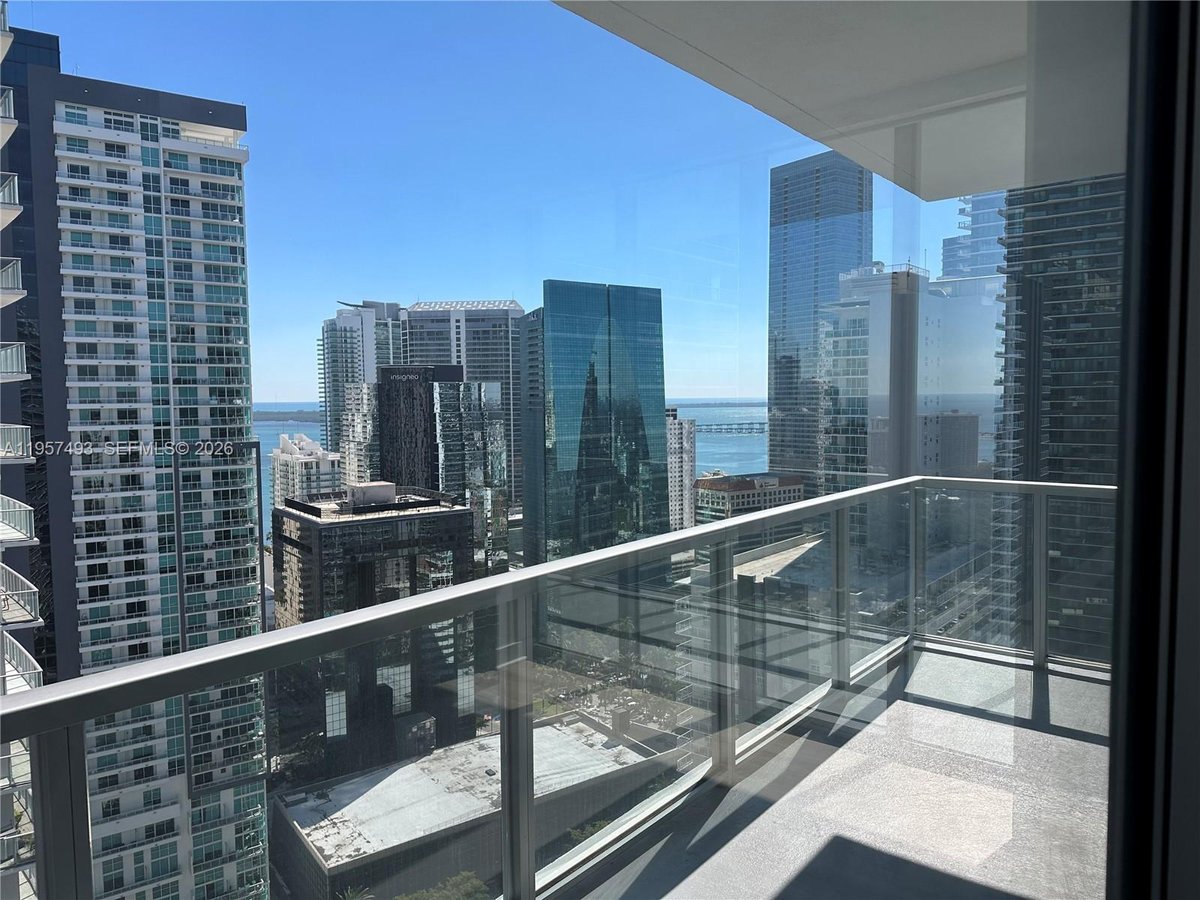 1111 SW 1st Ave, Miami FL 33130