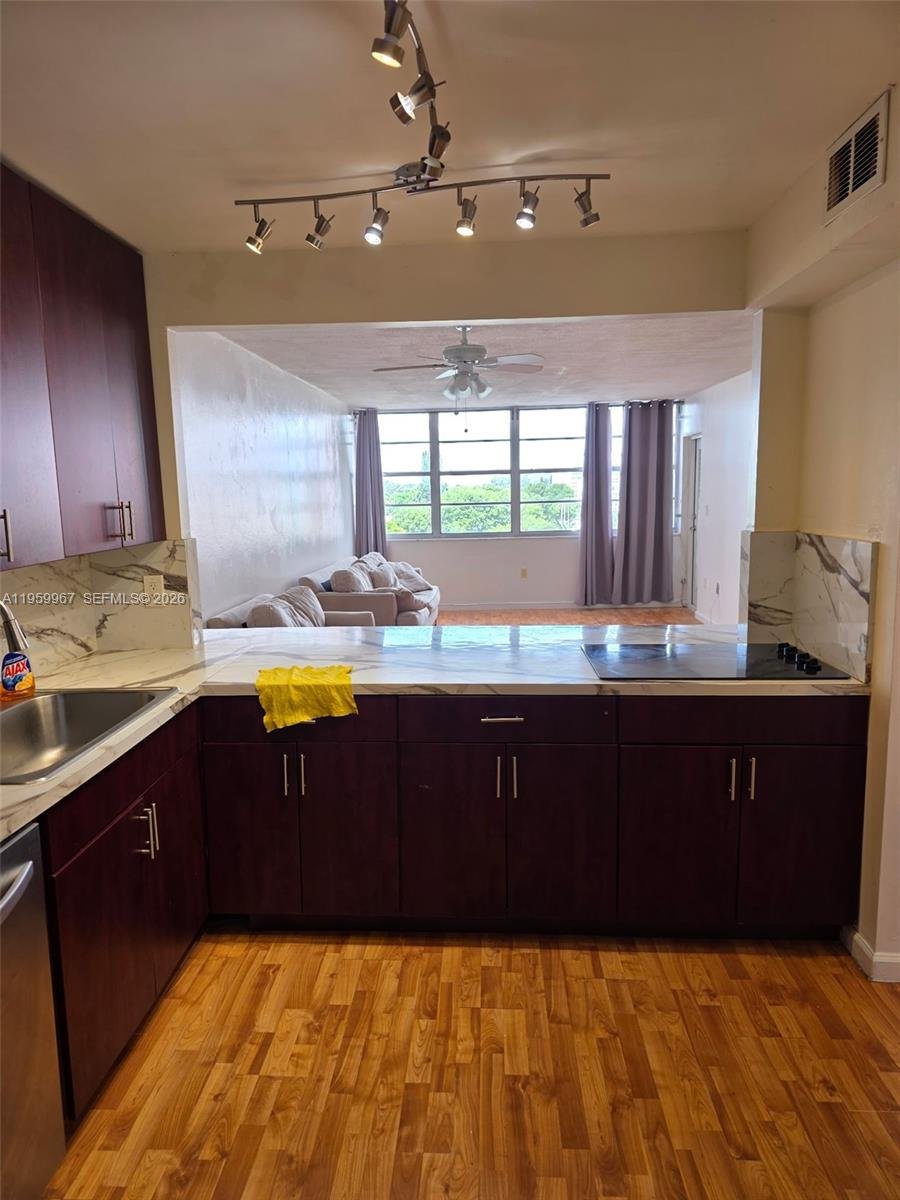 1351 NE Miami Gardens Dr # 501E, Miami FL 33179