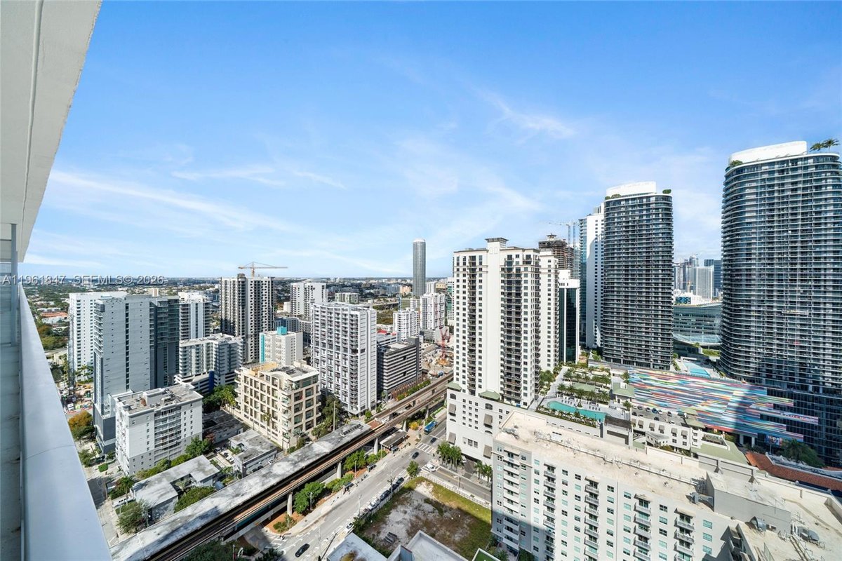 1111 SW 1st Ave, Miami FL 33130