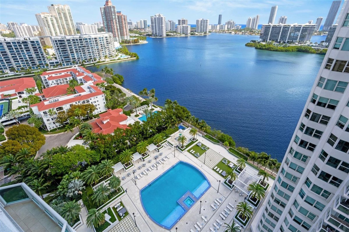 3301 NE 183 Street # 2209, Aventura FL 33160