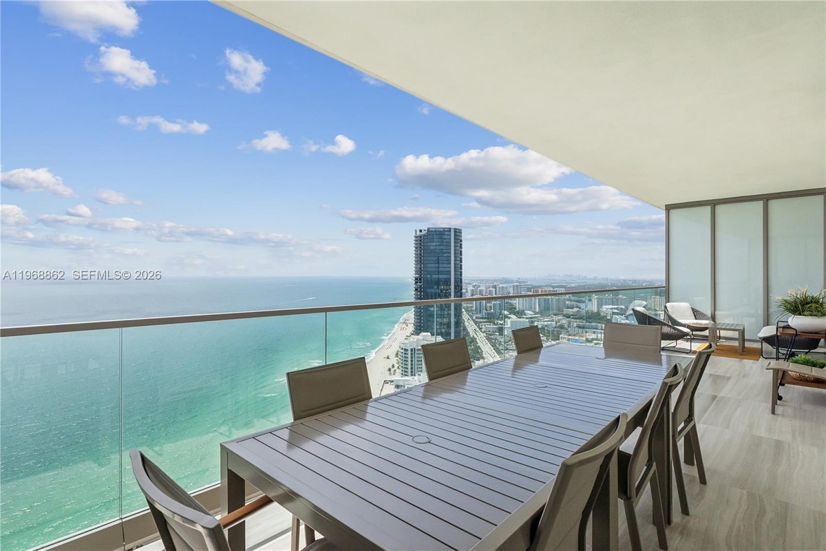 18975 Collins Ave # 4502, Sunny Isles Beach FL 33160