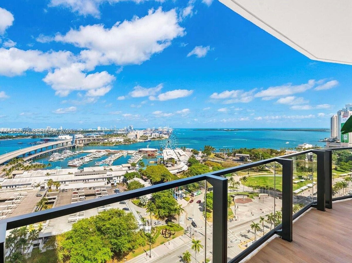 398 NE 5th St # 3811, Miami FL 33132