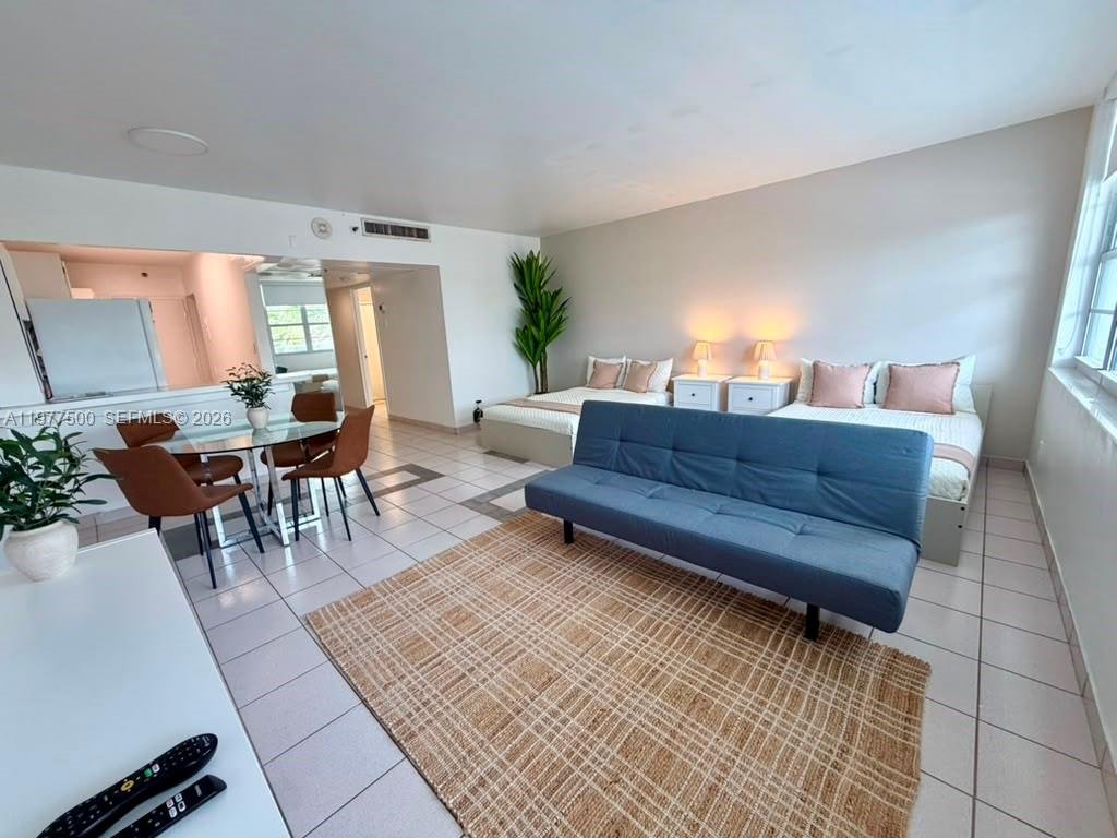 100 Lincoln Rd # 304, Miami Beach FL 33139