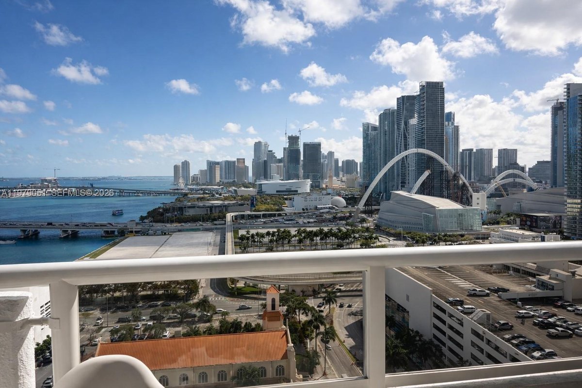 1717 N Bayshore Dr # 2654, Miami FL 33132