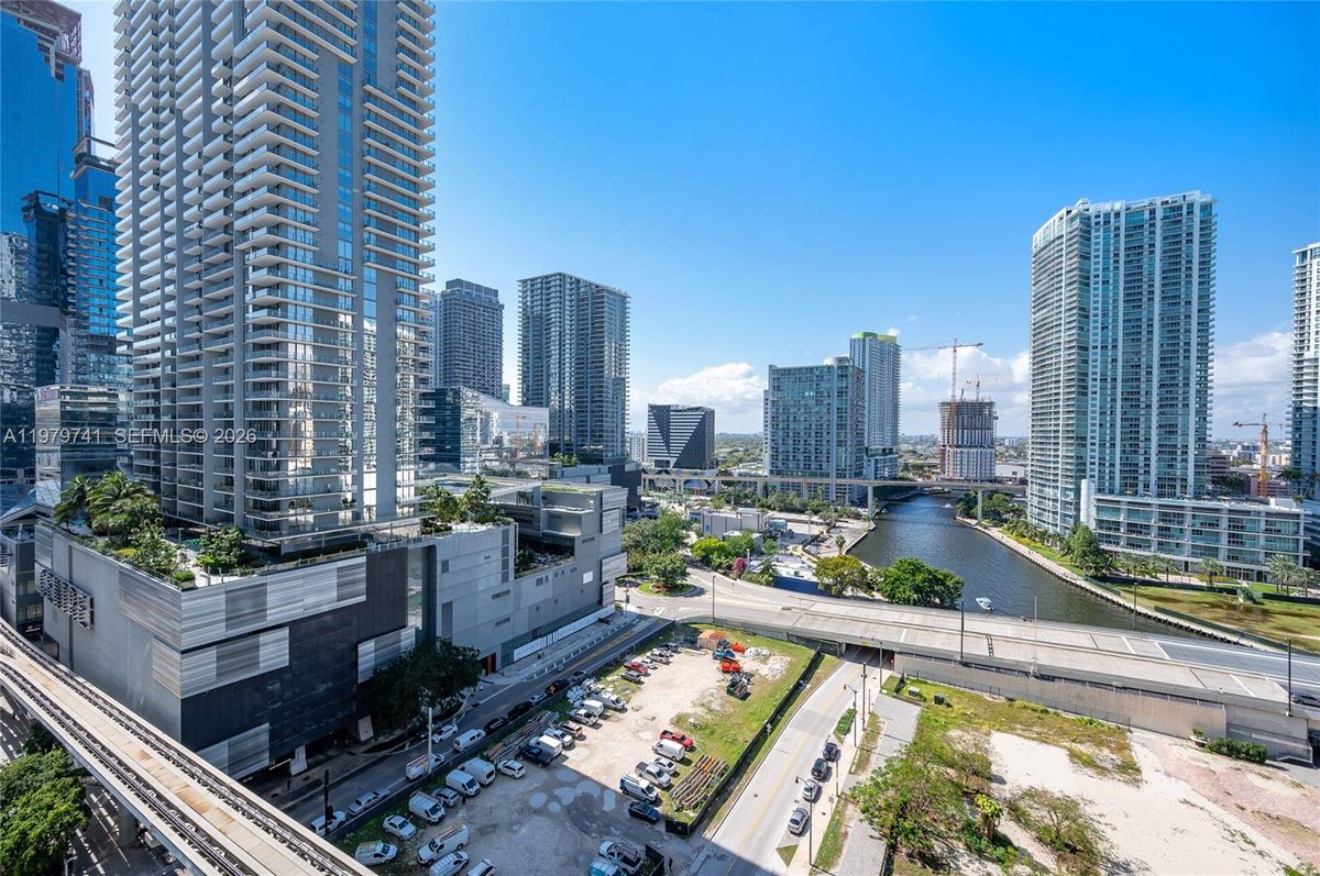 41 SE 5th St # 1508, Miami FL 33131