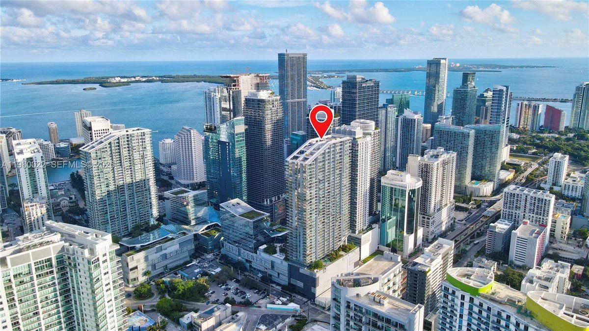 88 SW 7th St # 2706, Miami FL 33130