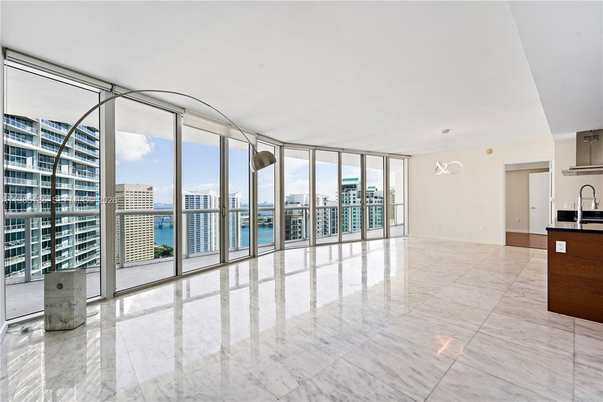 495 Brickell Ave # 3904, Miami FL 33131