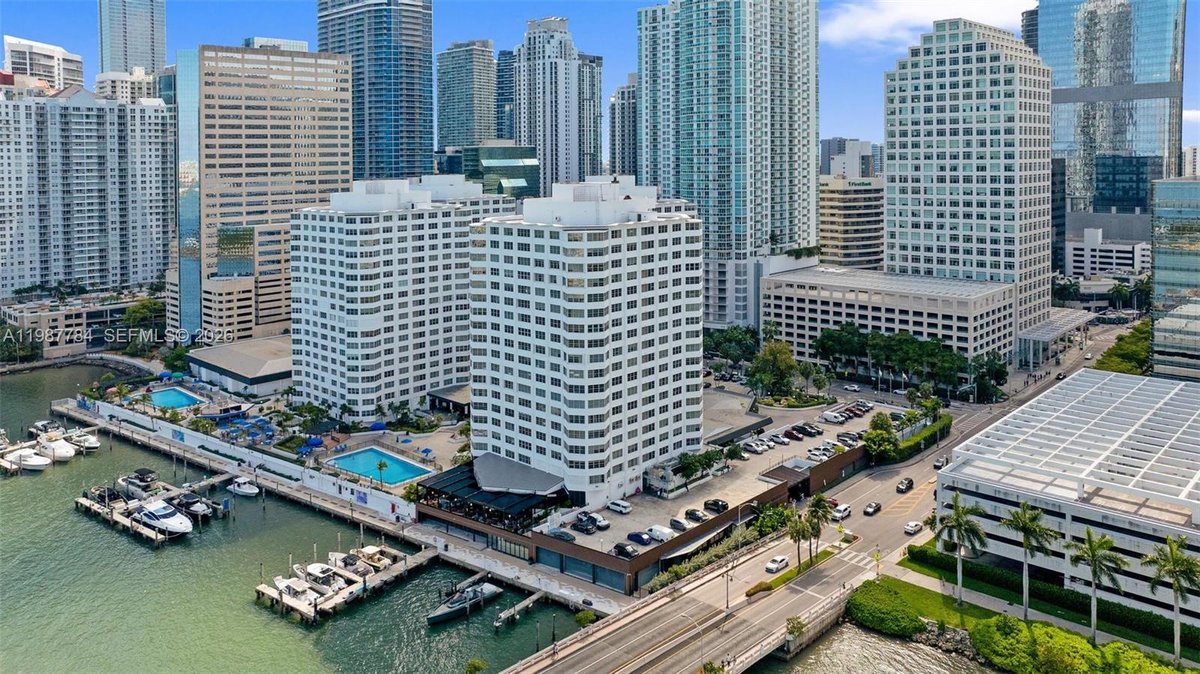 801 Brickell Bay Dr # 361, Miami FL 33131