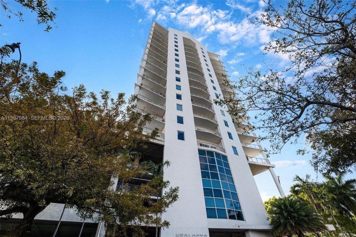 10 SW South River Dr # 609, Miami FL 33130