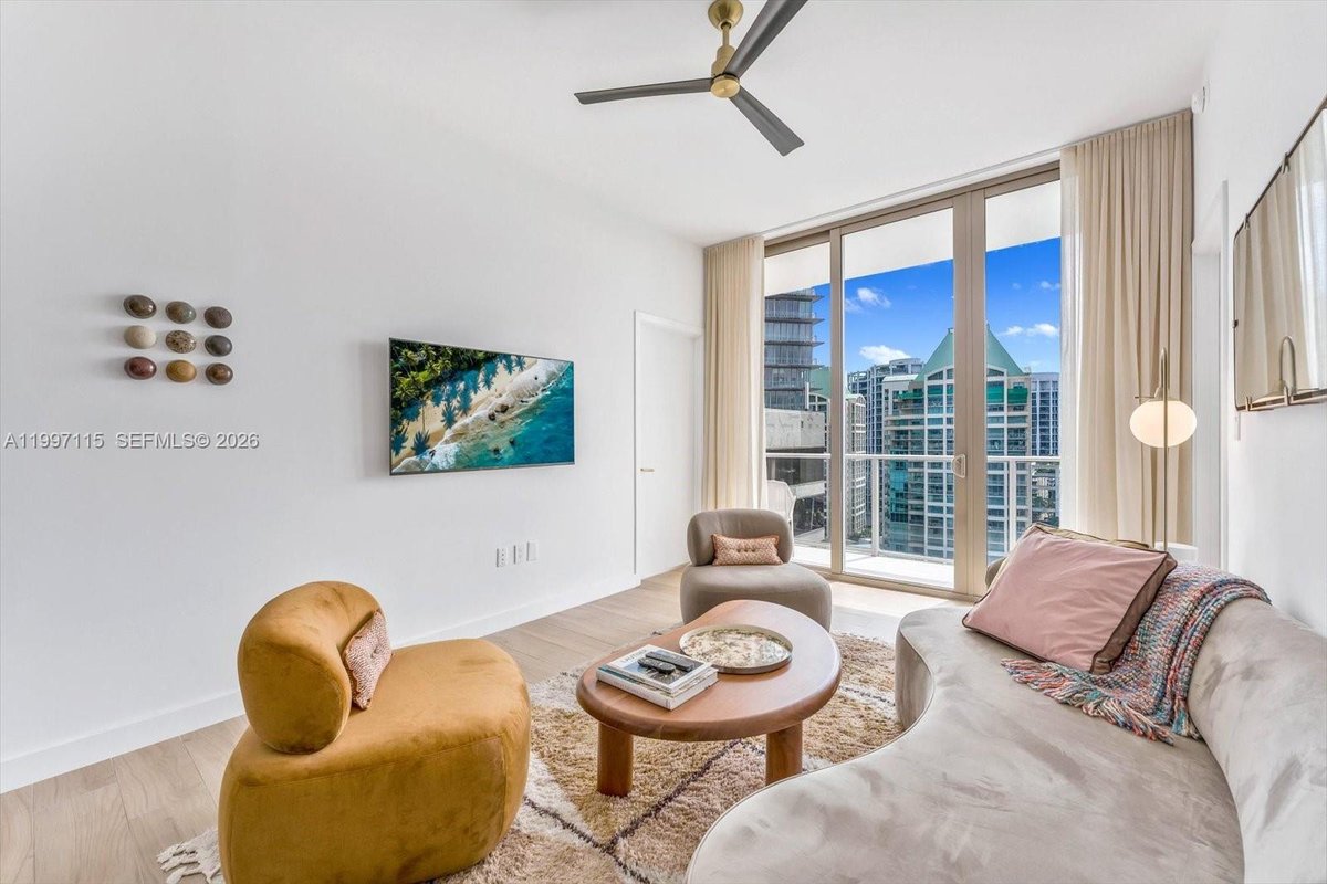 2678 Tigertail Ave # 1505, Miami FL 33133