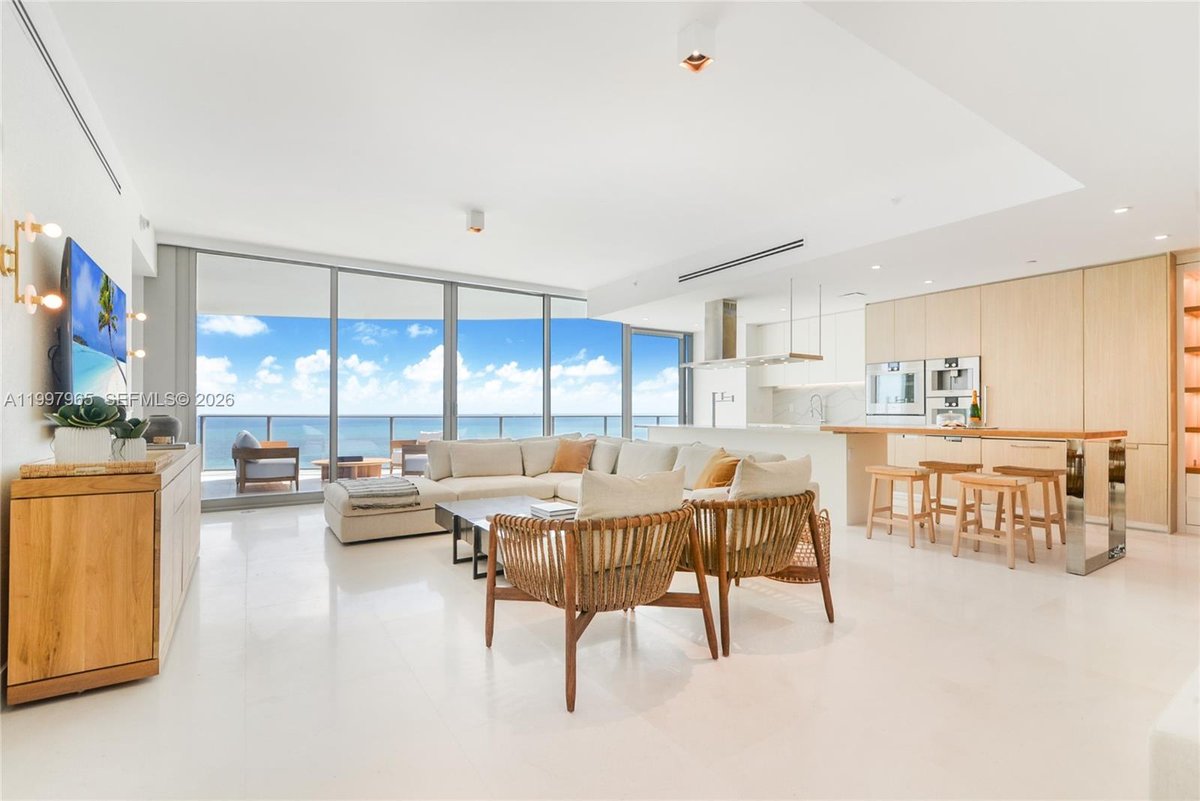15701 Collins Ave # 2302, Sunny Isles Beach FL 33160