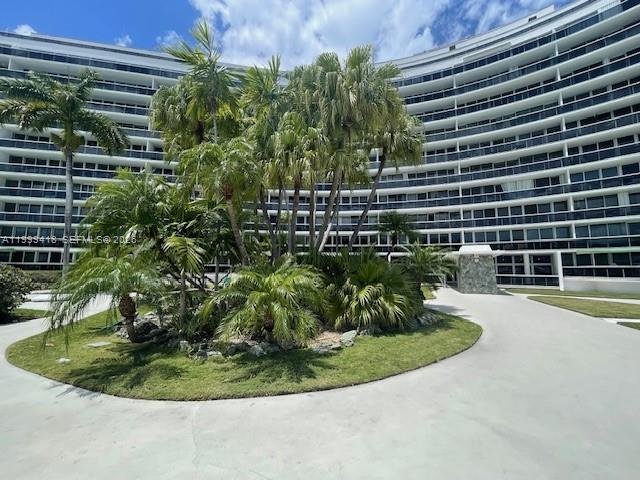 900 Bay Dr # 311, Miami Beach FL 33141