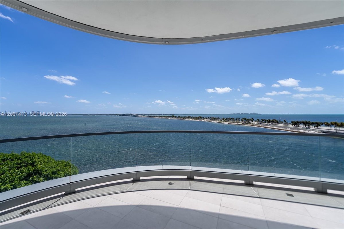 175 SE 25 Rd # 501, Miami FL 33129