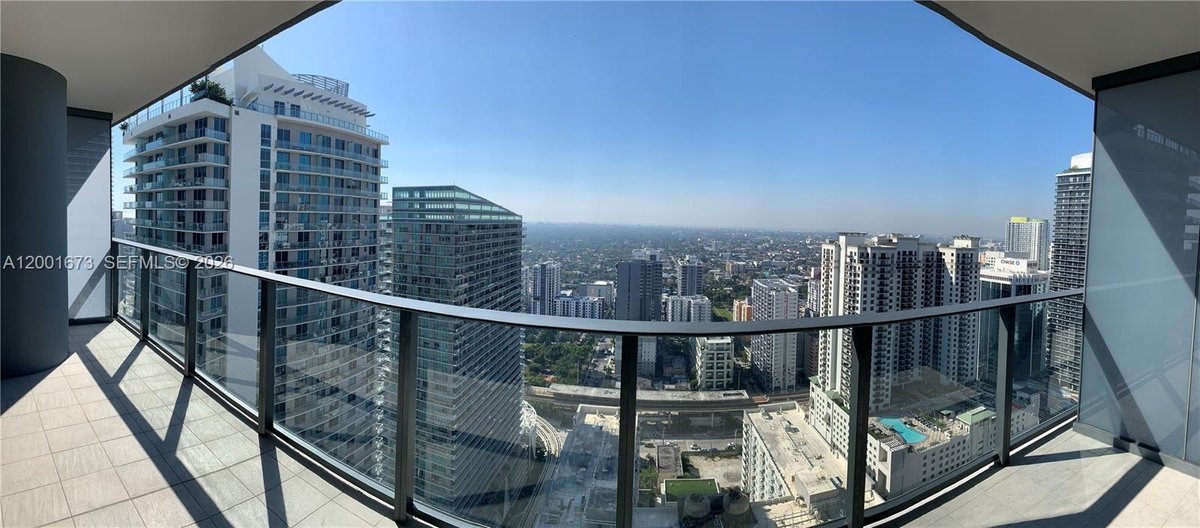 1000 Brickell Plz # 3904, Miami FL 33131
