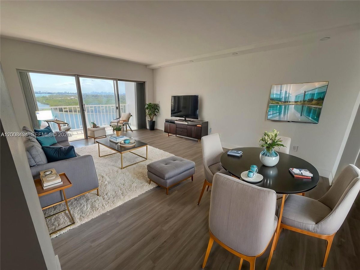 500 Bayview Dr # 1120, Sunny Isles Beach FL 33160