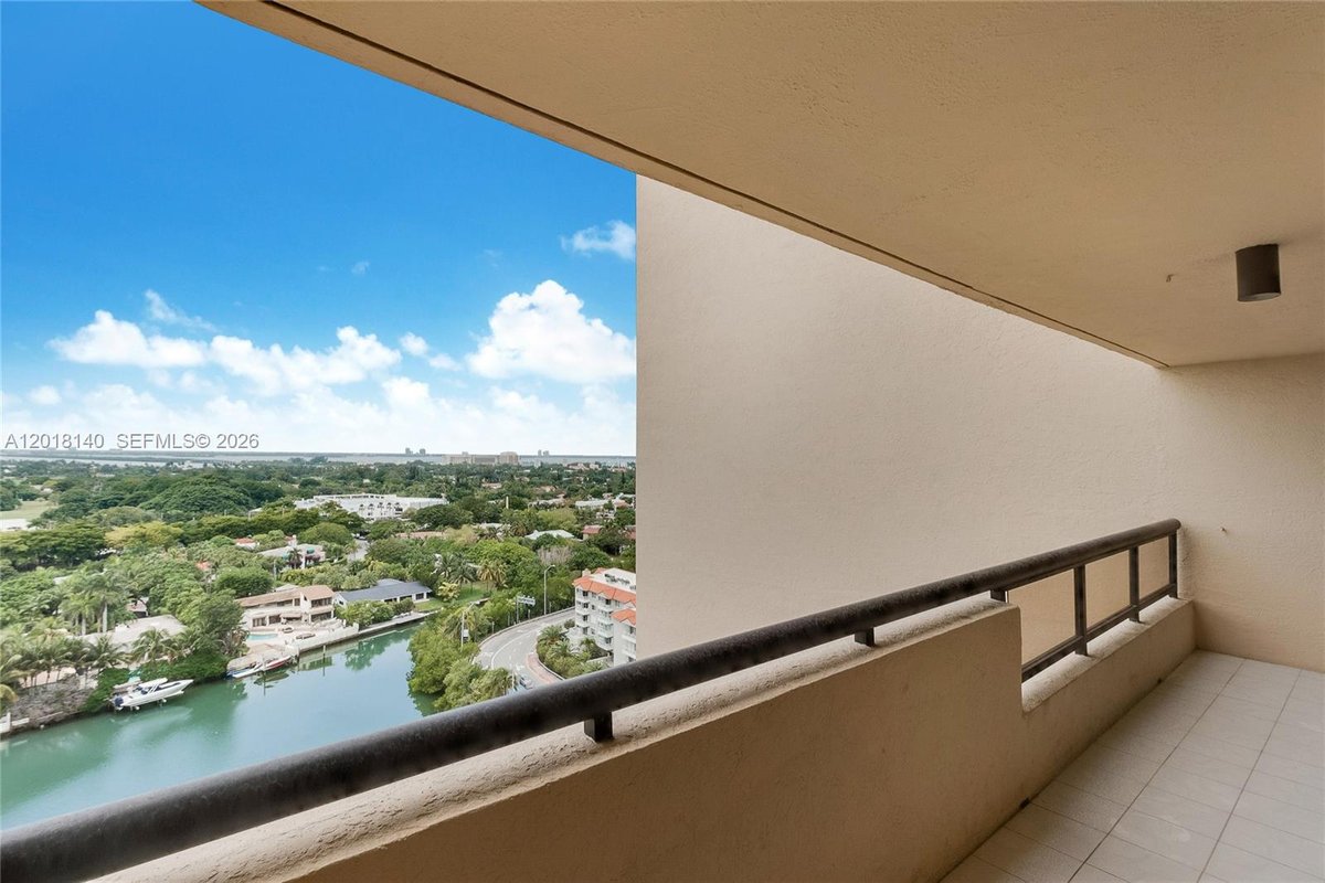 2555 Collins Ave # 1804, Miami Beach FL 33140