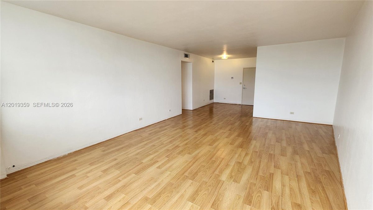 7441 Wayne # O, Miami Beach FL 33141