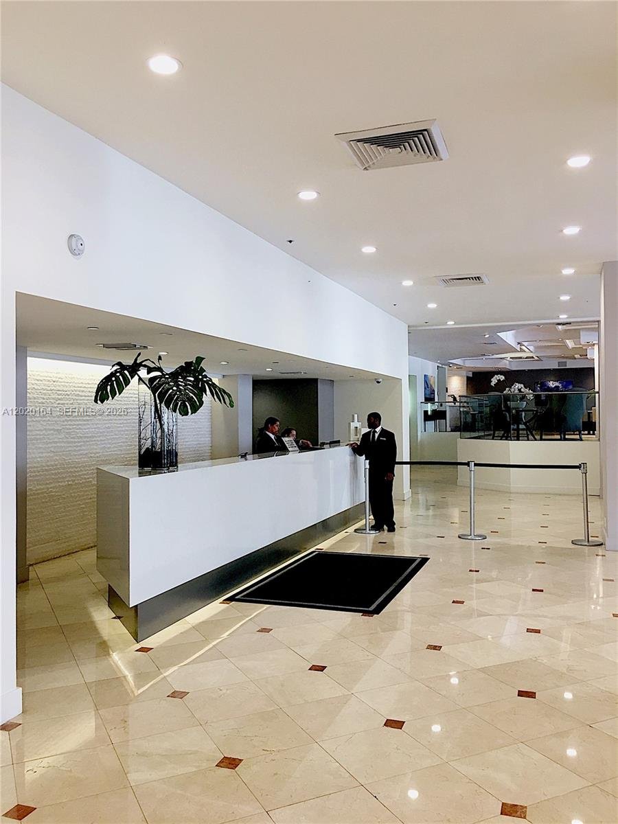 100 Lincoln Rd # 303, Miami Beach FL 33139