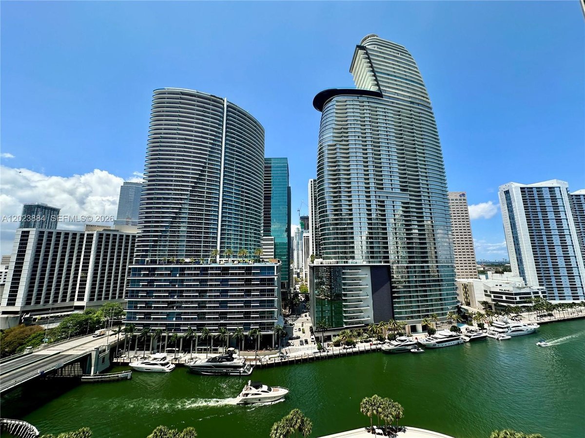475 Brickell Avenue # 1614, Miami FL 33131