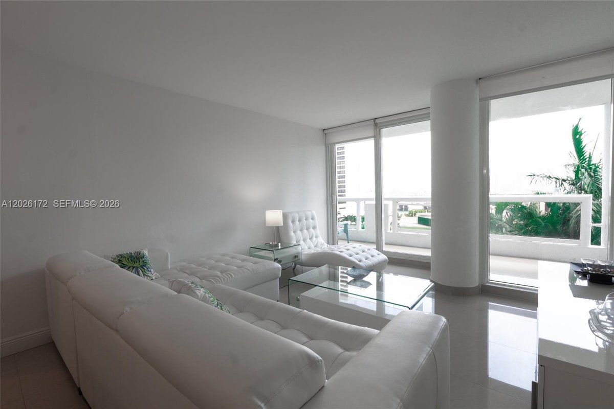 1717 N Bayshore Dr # 1253, Miami FL 33132