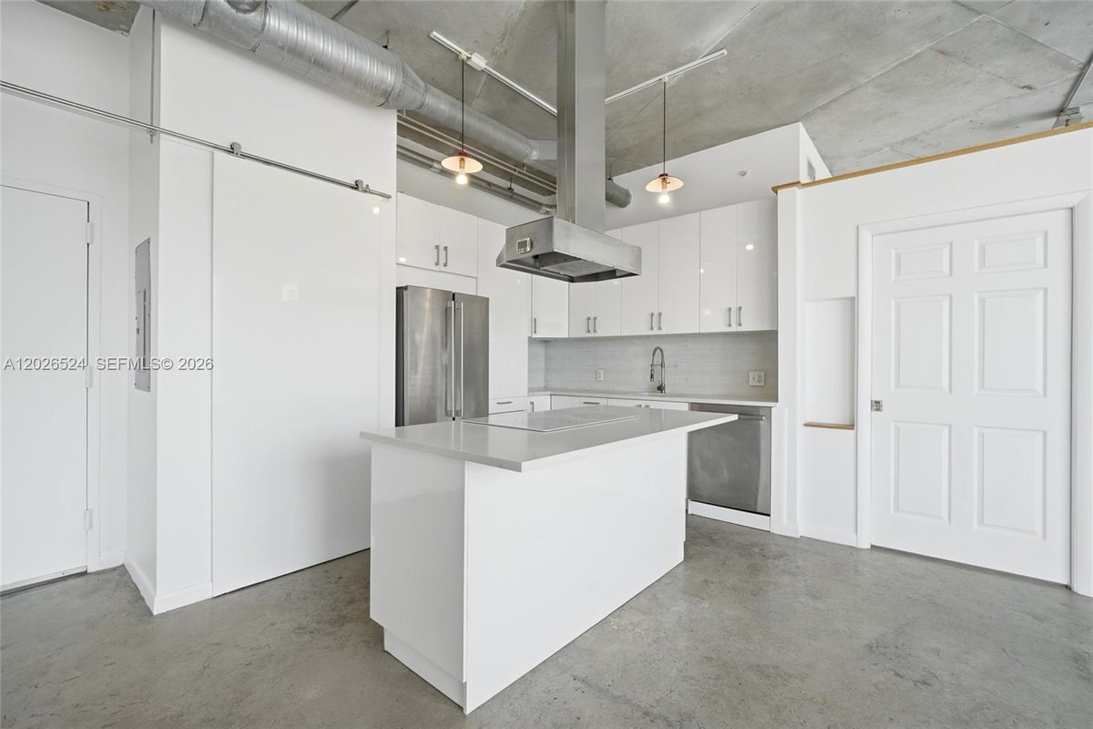 10 SW South River Dr # 804, Miami FL 33130