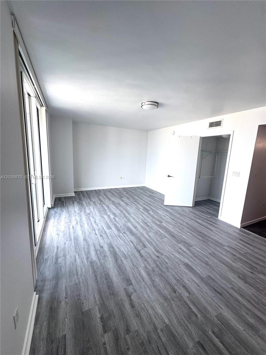 50 Biscayne Blvd # 3303, Miami FL 33132