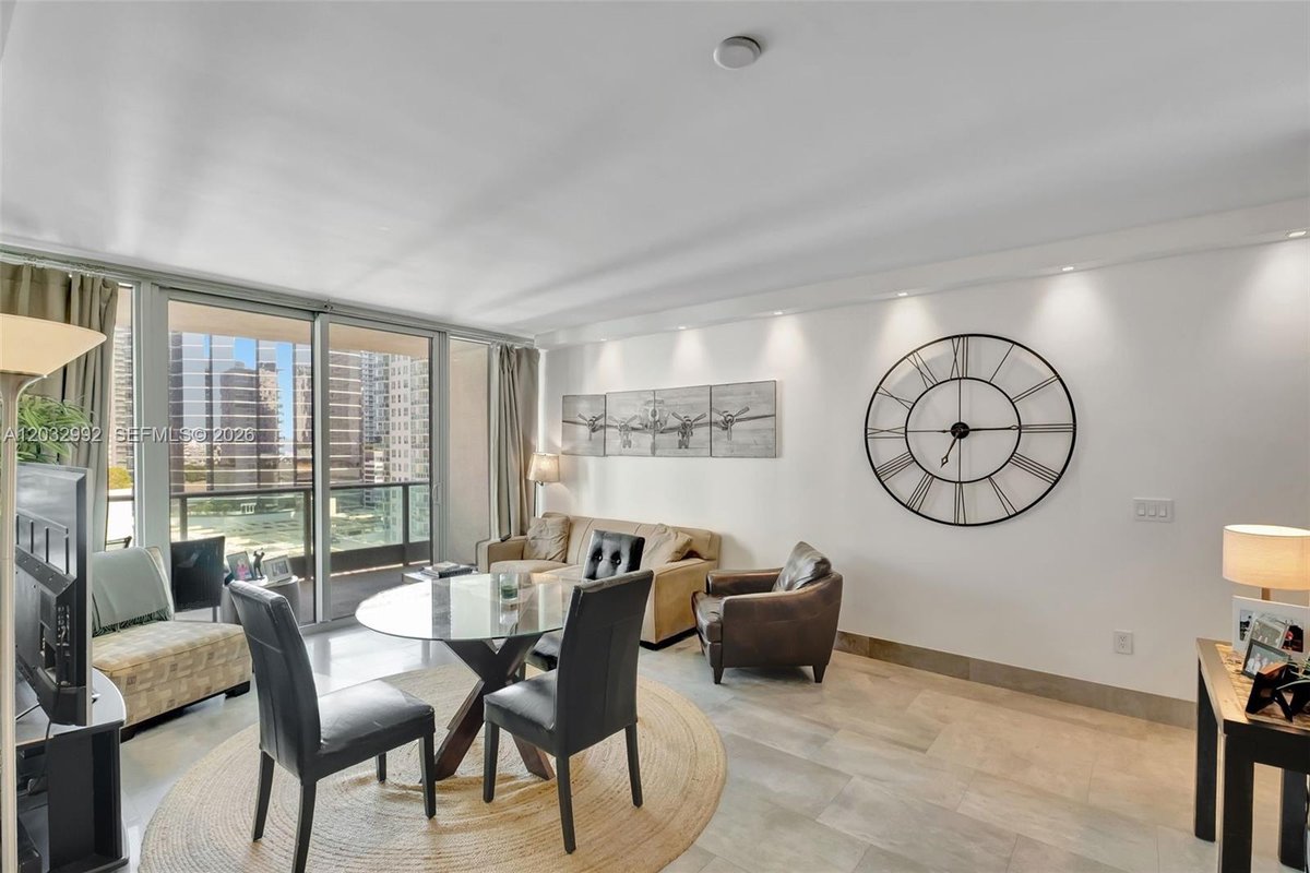 1331 Brickell Bay Dr # 1504, Miami FL 33131