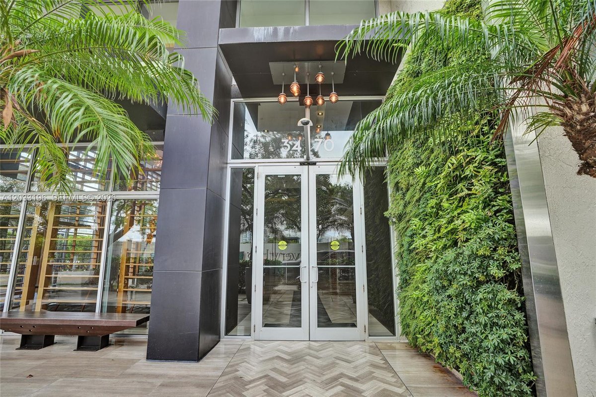 3470 E Coast Ave # H1205, Miami FL 33137