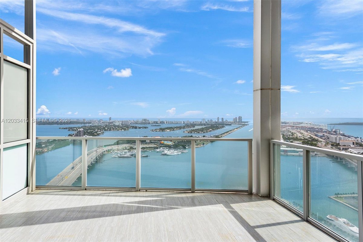 1100 Biscayne Blvd # 5705, Miami FL 33132