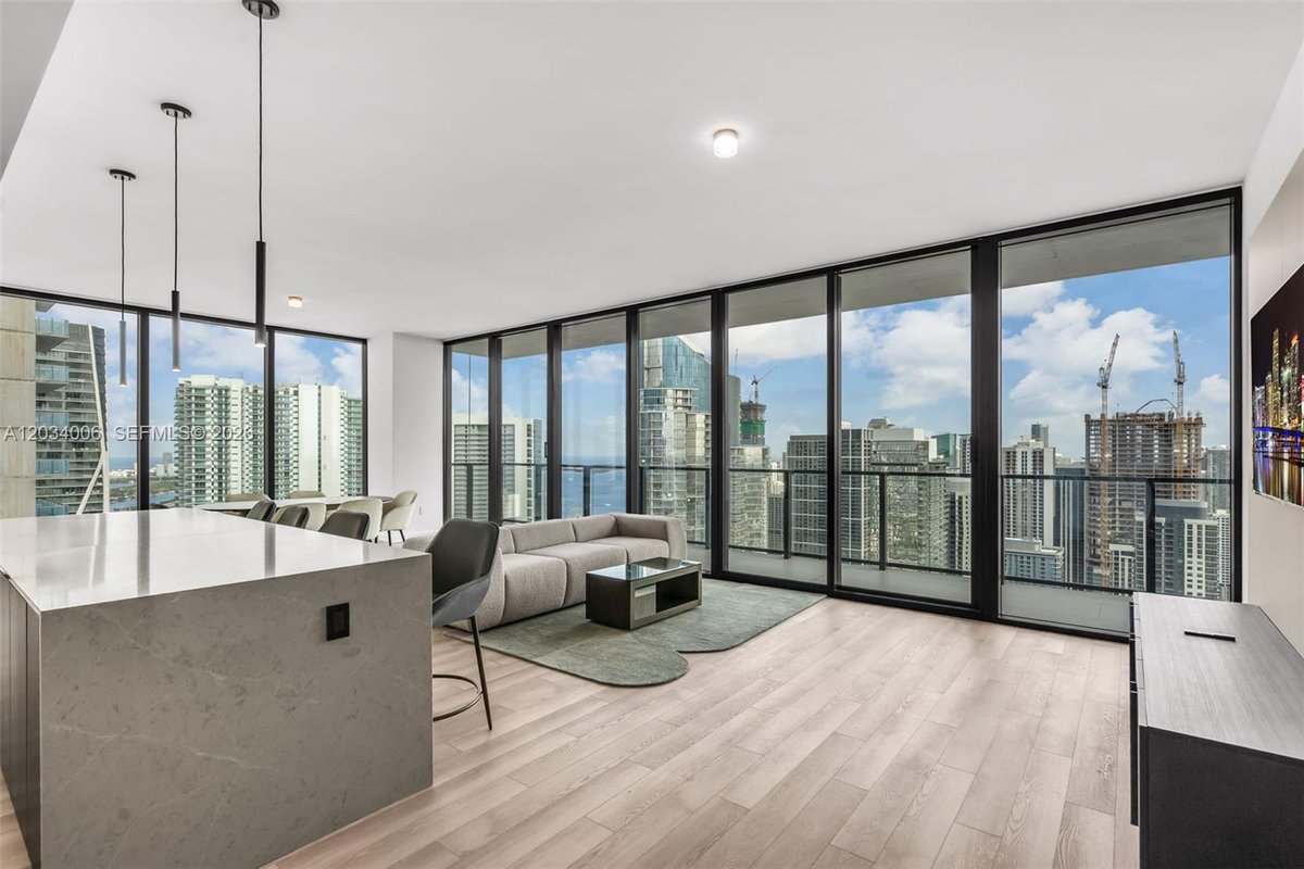 20 NE 11th St # 5102, Miami FL 33132