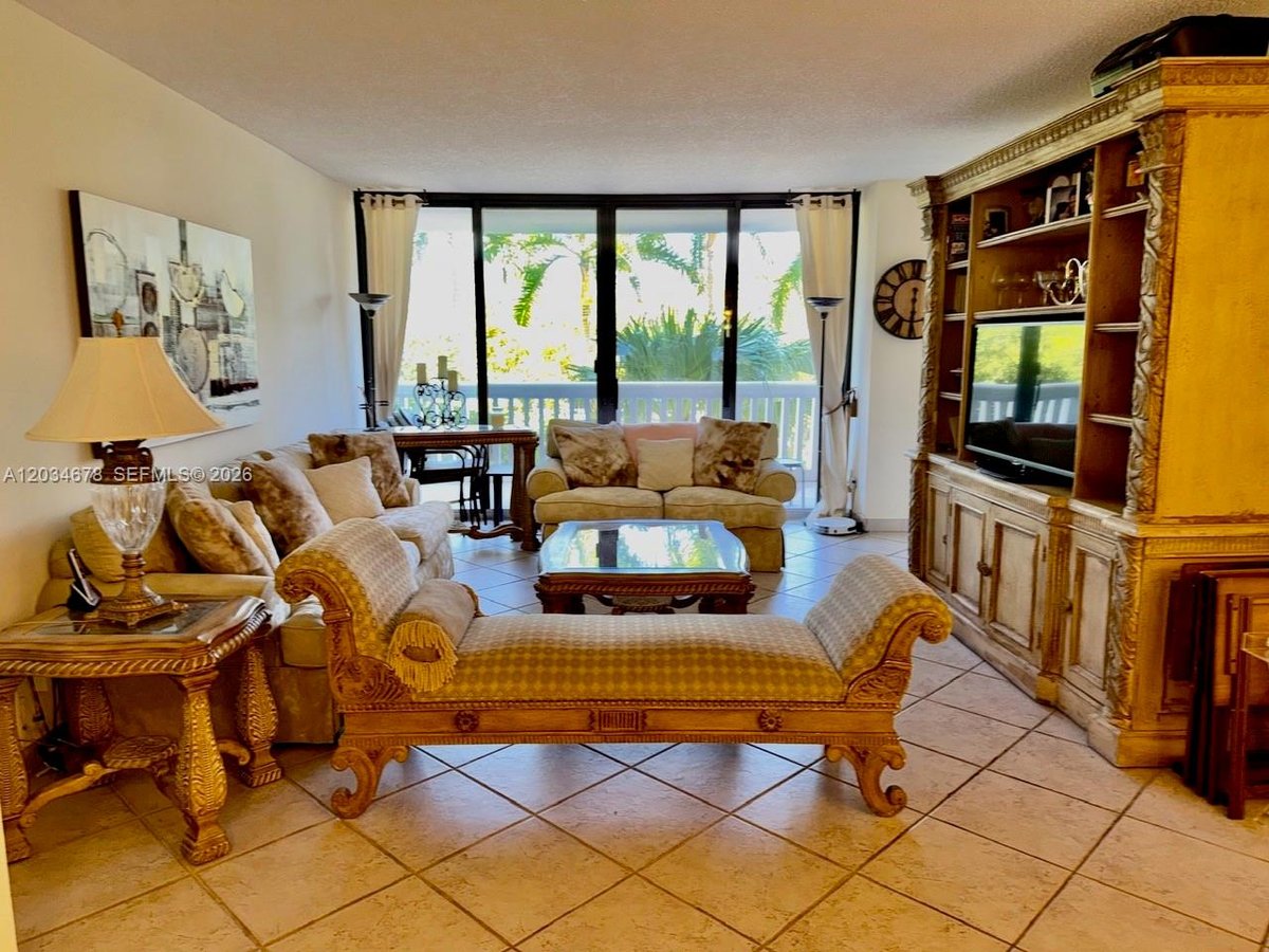 2000 Island Blvd # 308, Aventura FL 33160