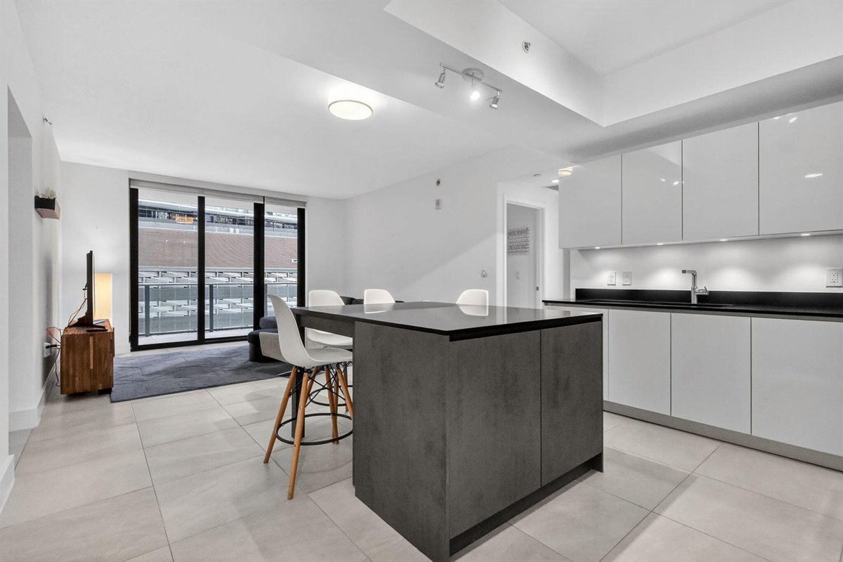 1010 Brickell Avenue # 1607, Miami FL 33131