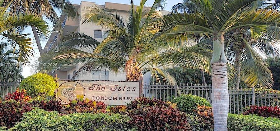 250 181st Dr # 108, Sunny Isles Beach FL 33160