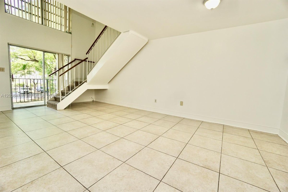 8500 SW 109th Ave # 225, Miami FL 33173