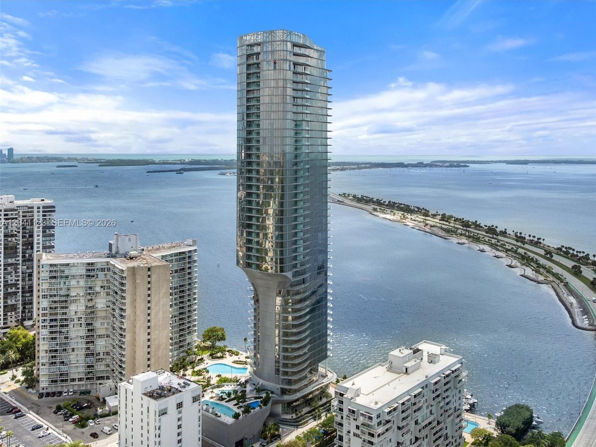 175 SE 25th Rd # 502, Miami FL 33129