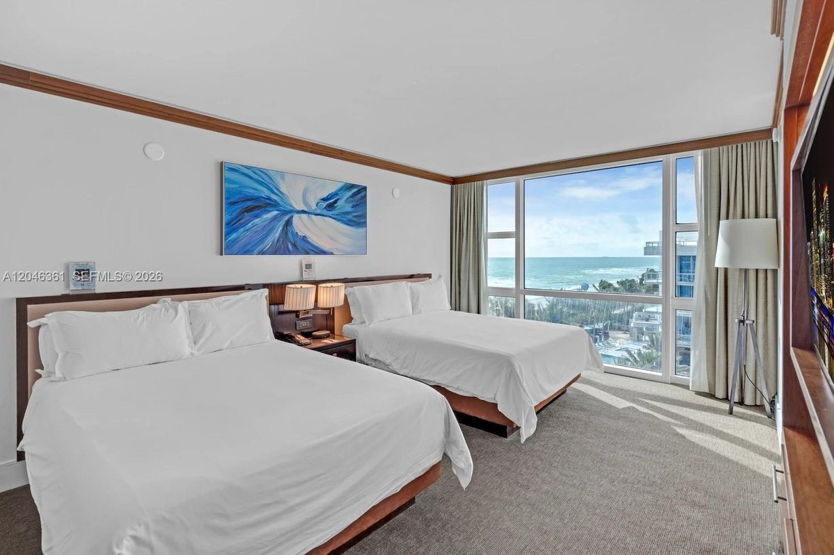 6801 Collins Ave, Miami Beach FL 33141