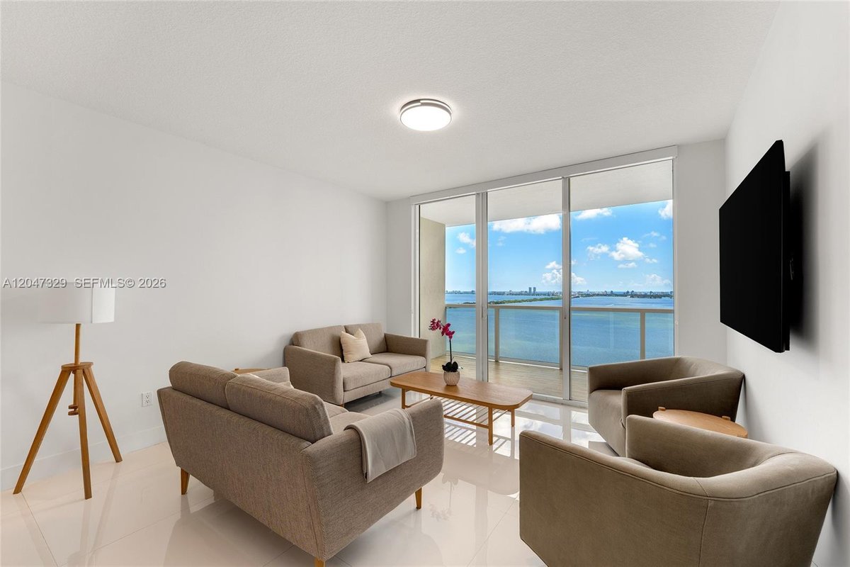 600 NE 27th St # 2904, Miami FL 33137