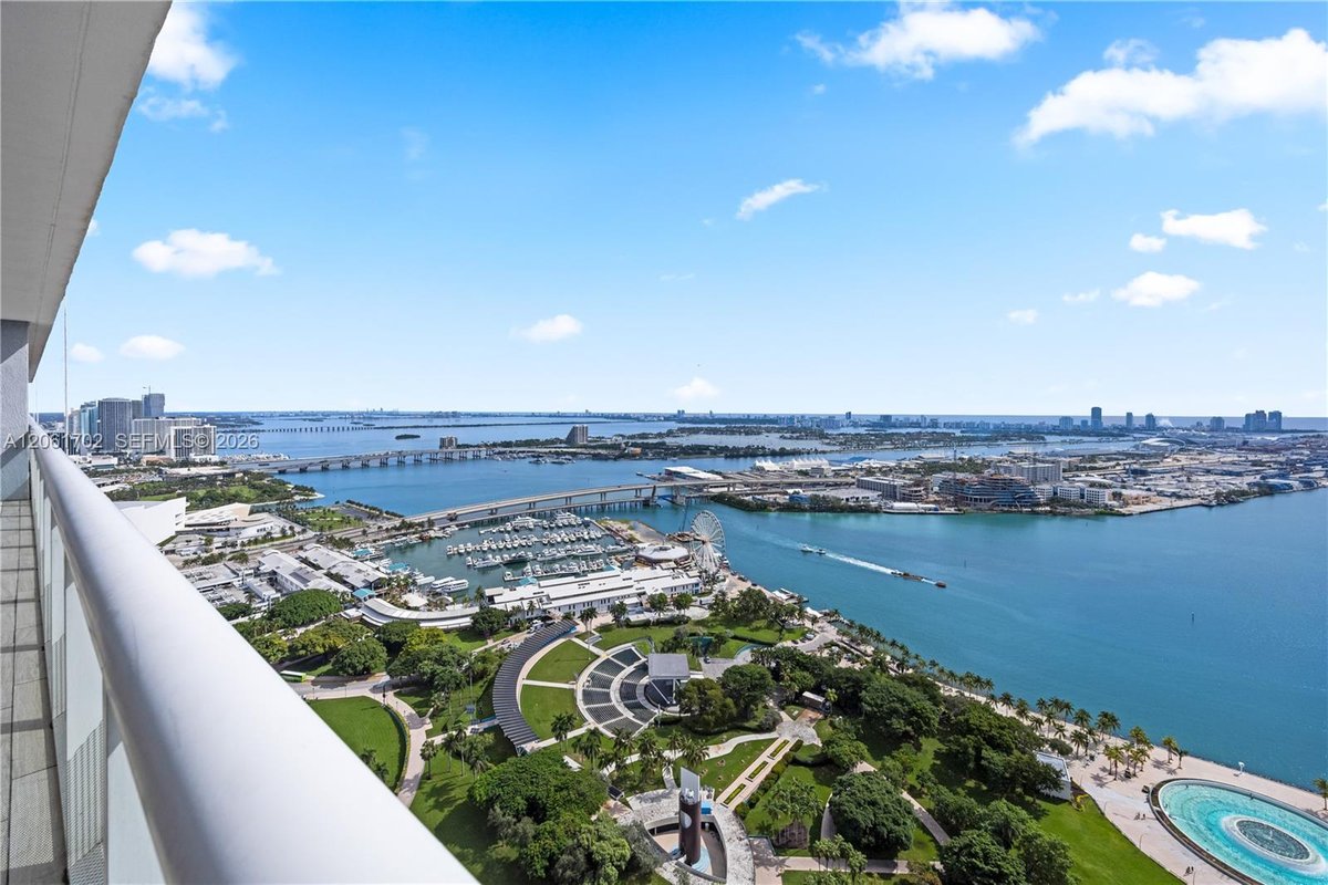 50 Biscayne Blvd # 4706, Miami FL 33132
