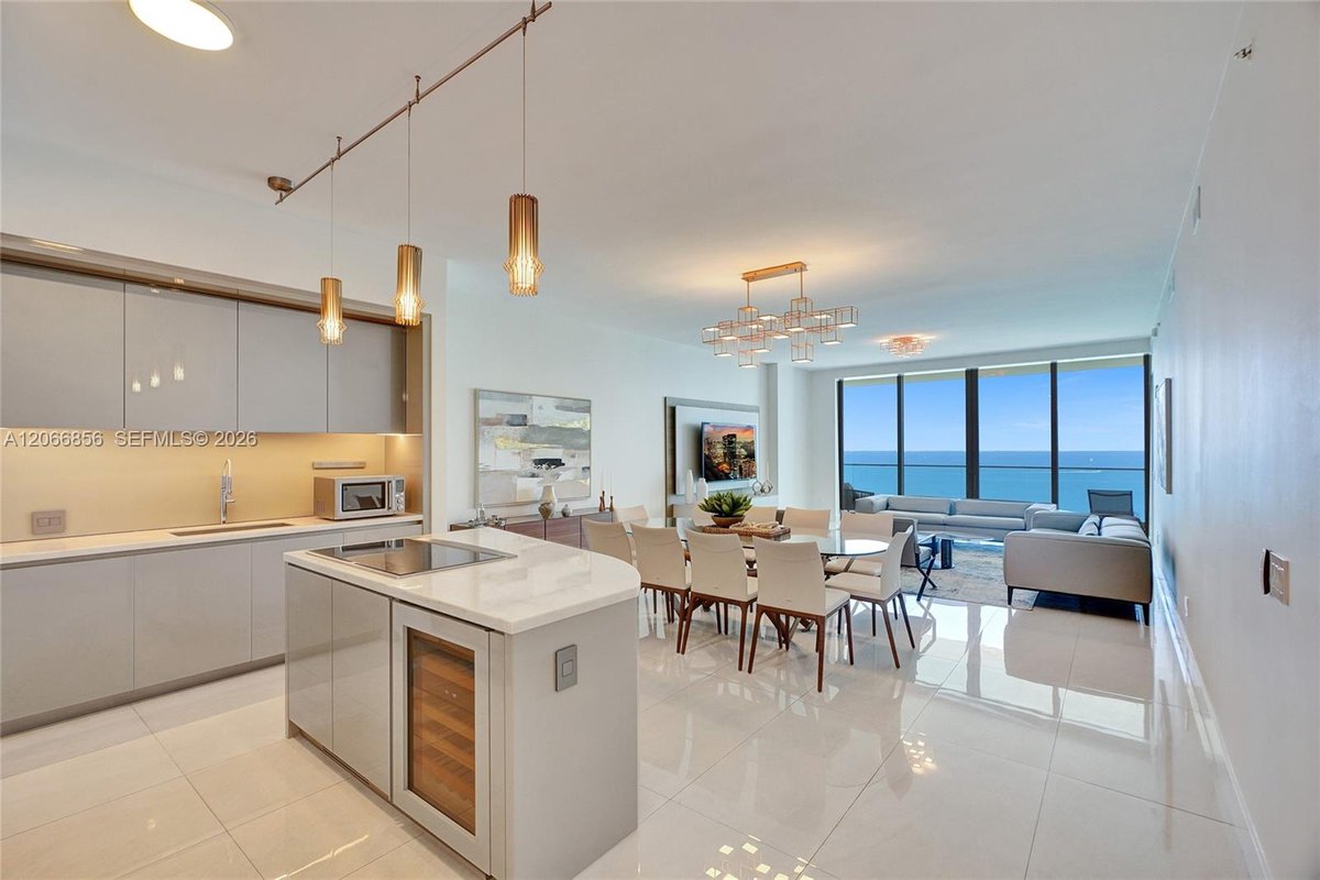 18975 Collins Ave # 2303, Sunny Isles Beach FL 33160