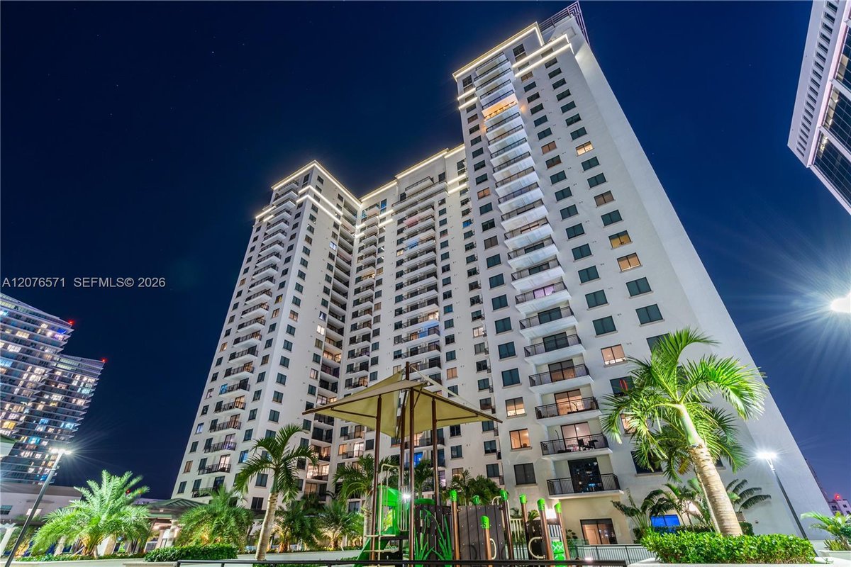 999 SW 1st Ave # 1114, Miami FL 33130