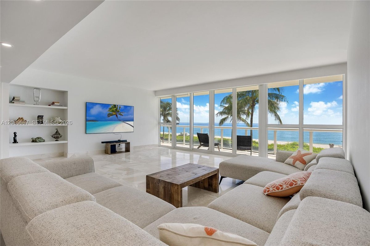 16425 Collins Ave, Sunny Isles Beach FL 33160