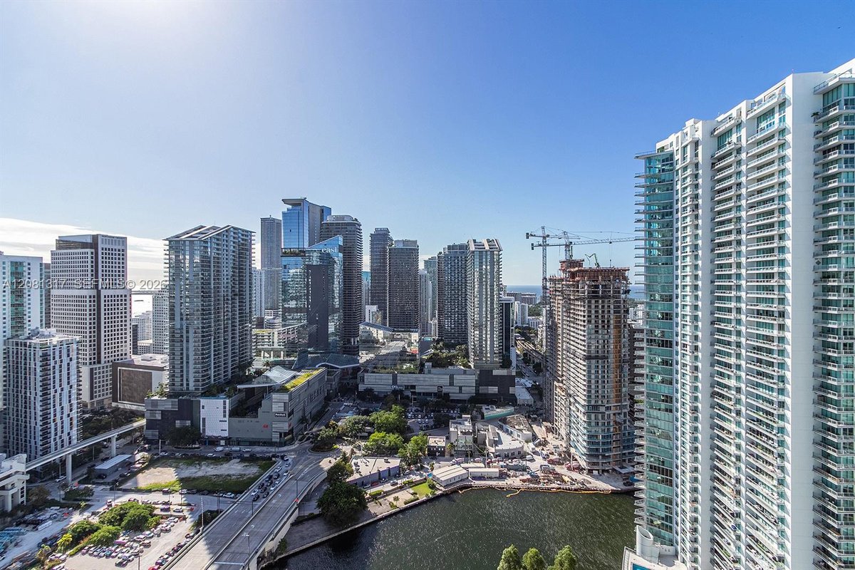 350 S Miami Ave # 3914, Miami FL 33130