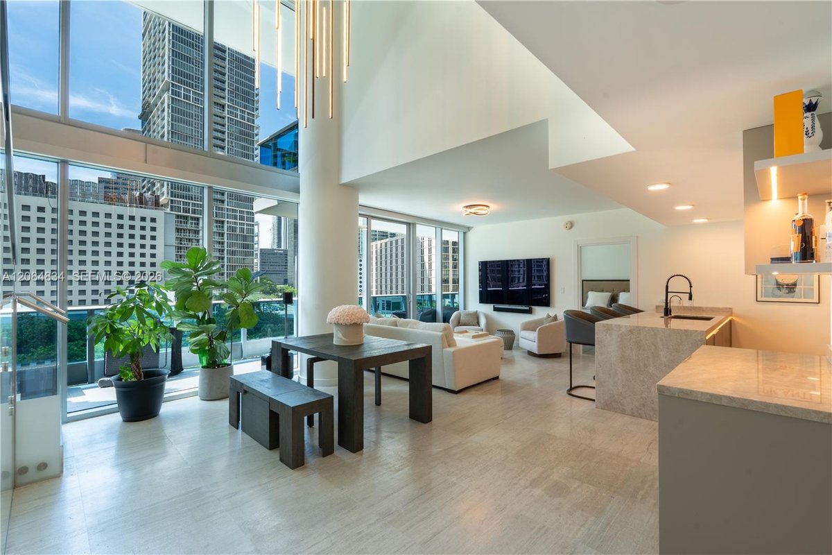 200 Biscayne Blvd Way # 508, Miami FL 33131